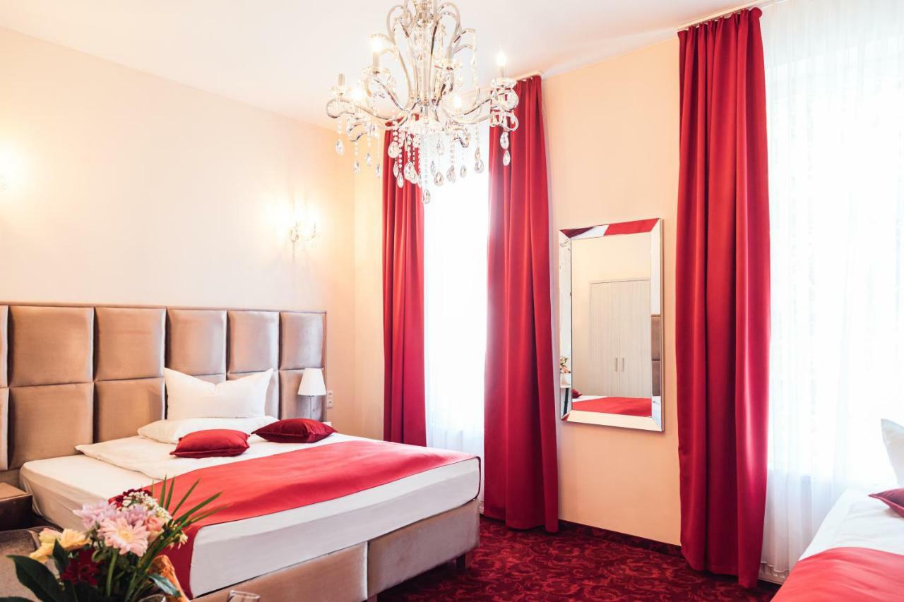 Hotel Hamburger Perle Екстер'єр фото